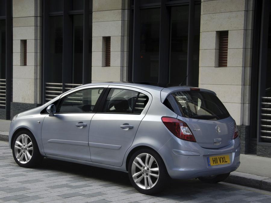  Vauxhall Corsa 5-Door 2006 года  (фото 14 из 16)